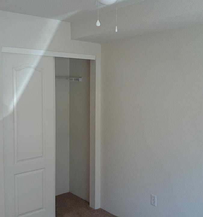 Ceiling fan in both bedrooms