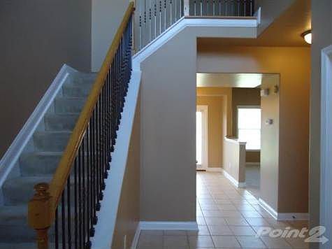 3rd image of 489 Southpoint Dr