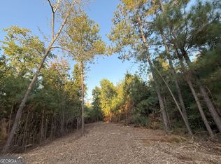 2 Emmaus Rd, Elberton, GA 30635