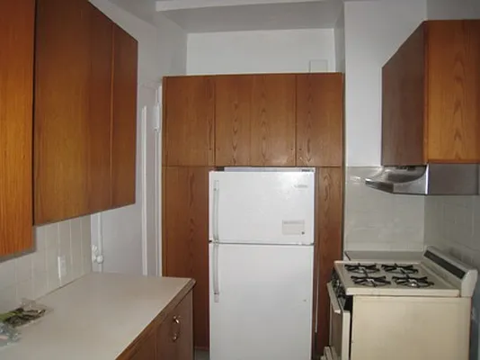 Sold by Metropolitan Equities | media 10