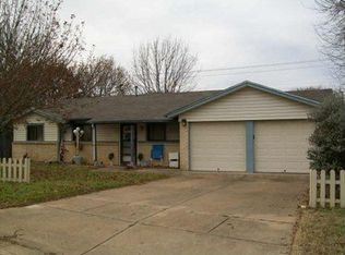 244 Belle St, Bedford, TX 76022