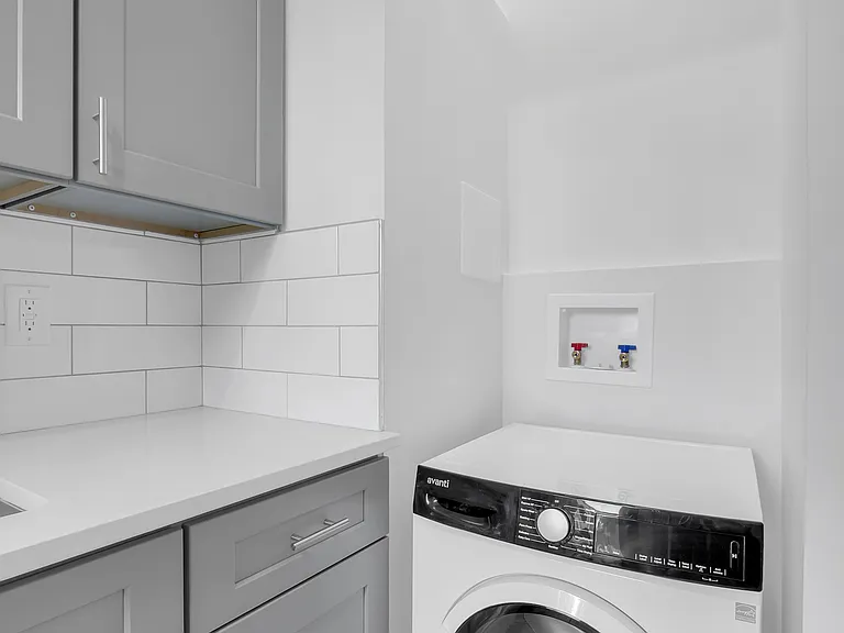 490 Hancock St #TOP — Photo 12