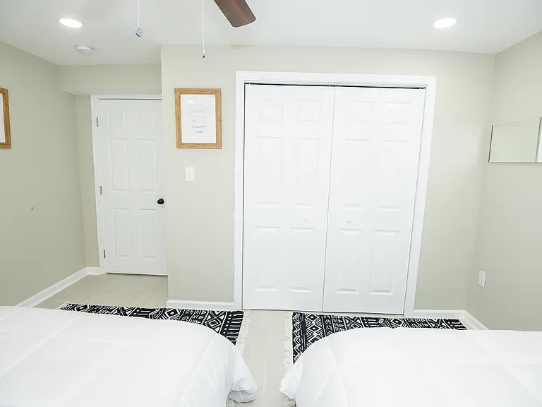 8007 Prince Georges Dr — Photo 15