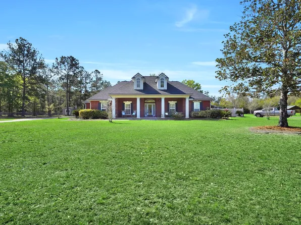 4556 Raintree Dr, Macclenny, FL 32063