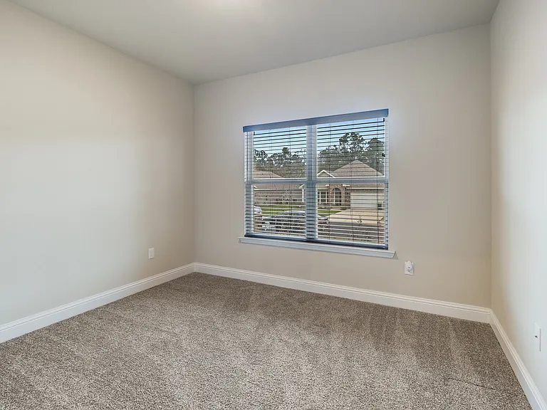 5468 Overland Dr — Photo 11