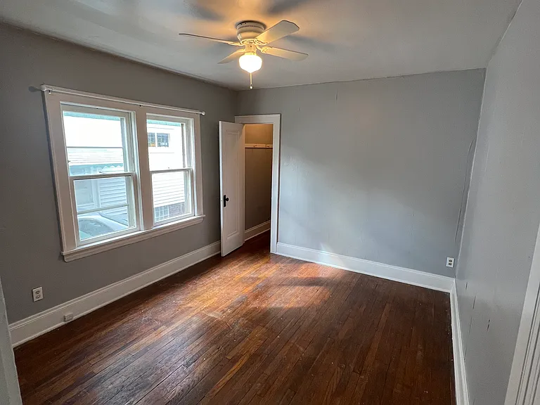 Master Bedroom Empty