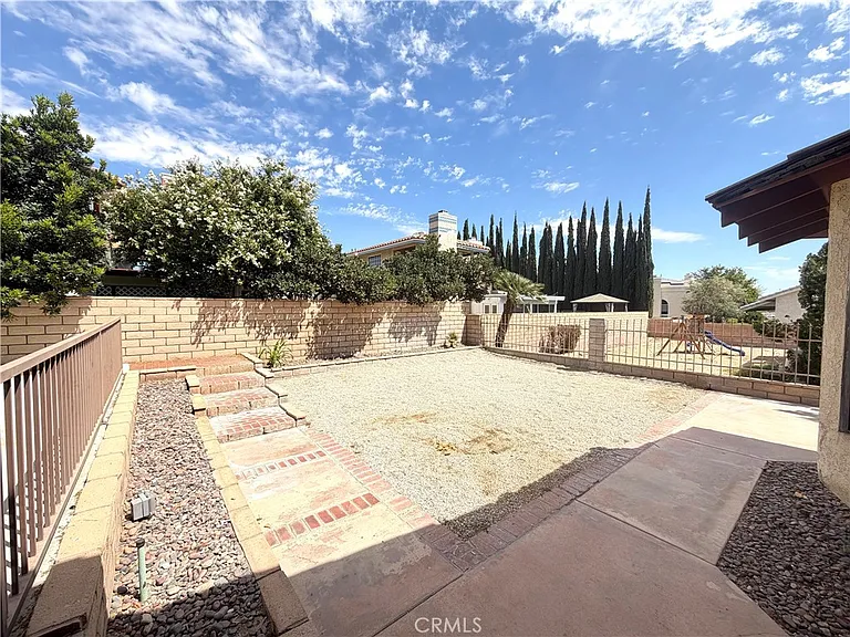 17950 Fremontia Ln — Photo 24