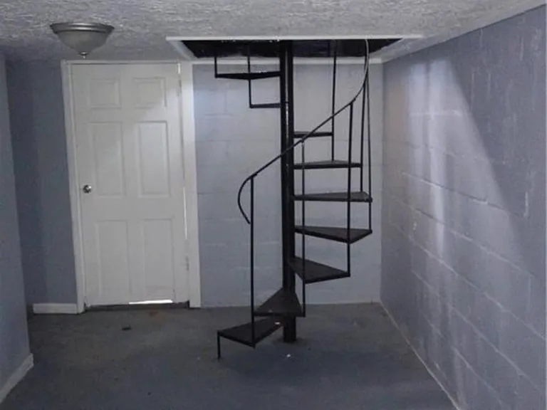 303 Lynn Ave — Photo 15