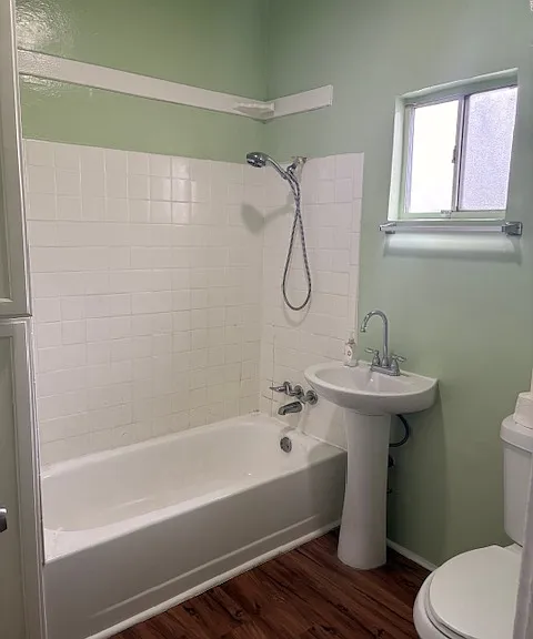 201 W 85th Pl — Photo 10