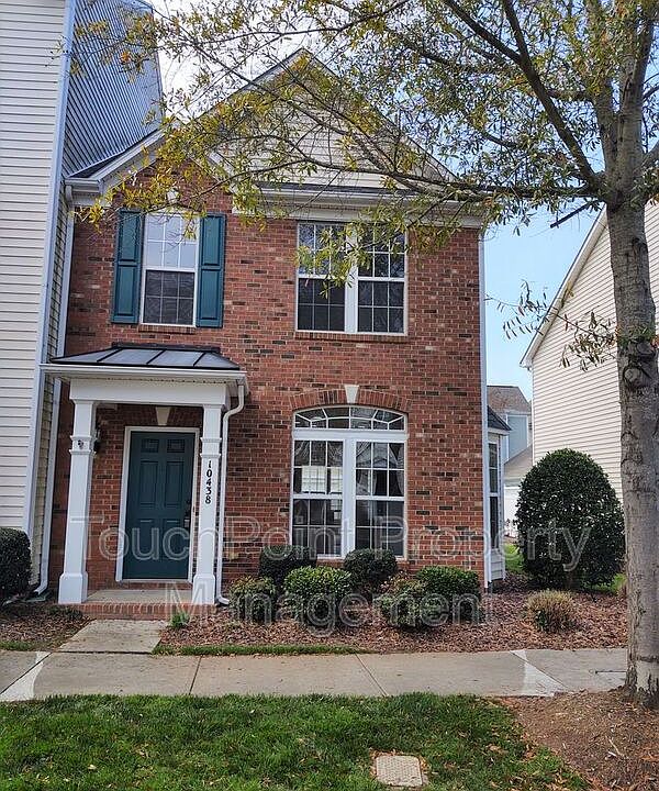 1st image of 10438 Alexander Martin Ave