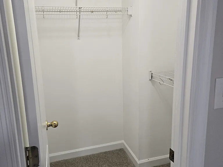 730 Windbrook Cir — Photo 31