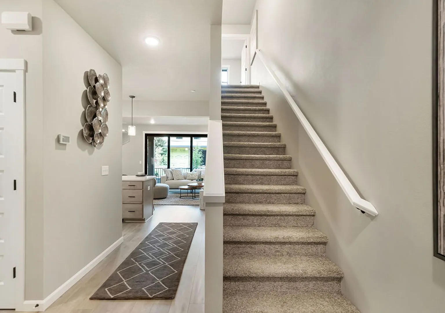 Luxury Townhome for Lease at the Courtyards at Hidden Crest - 6817 NE 131st Way — Photo 4