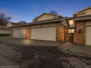 7036 Bridge Way, West Bloomfield, MI 48322