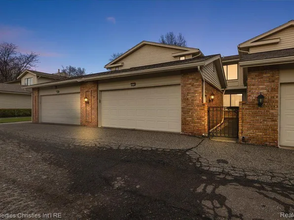 7036 Bridge Way, West Bloomfield, MI 48322