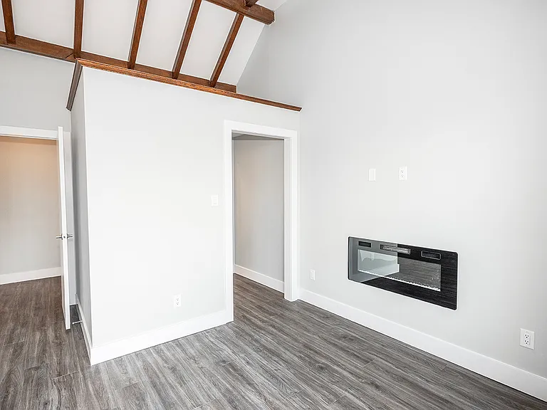 883 Grosvenor Ave #6 — Photo 37