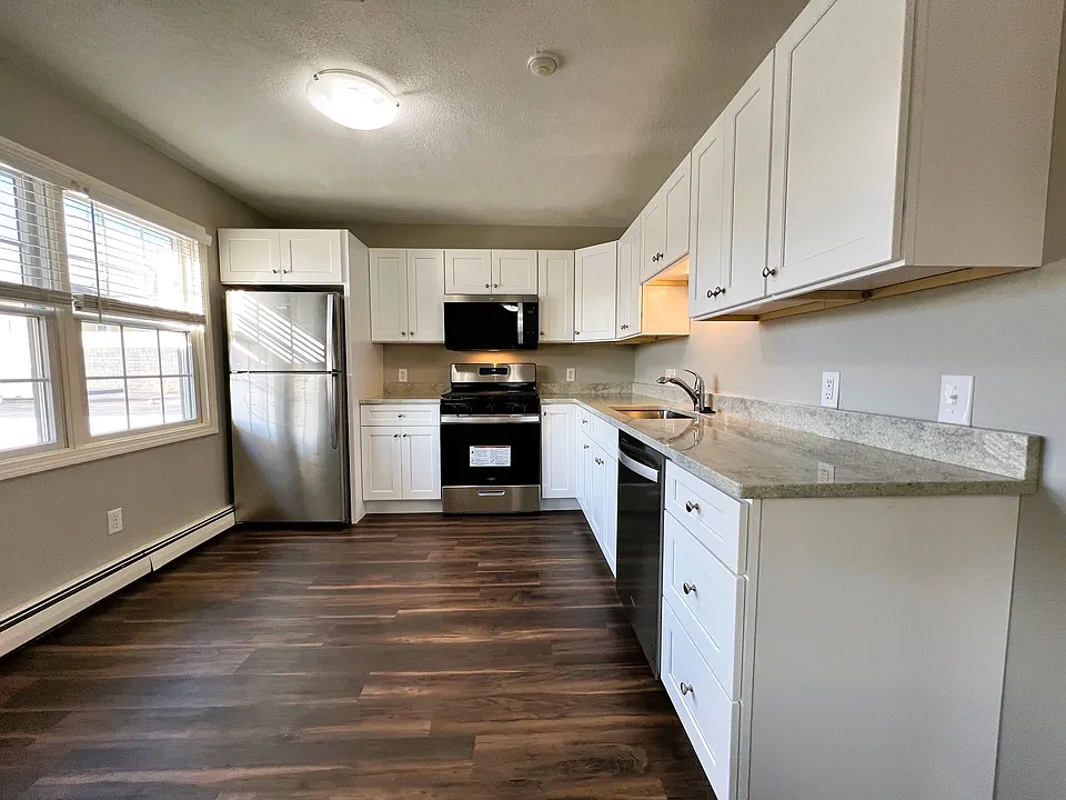 927 Elm St #2