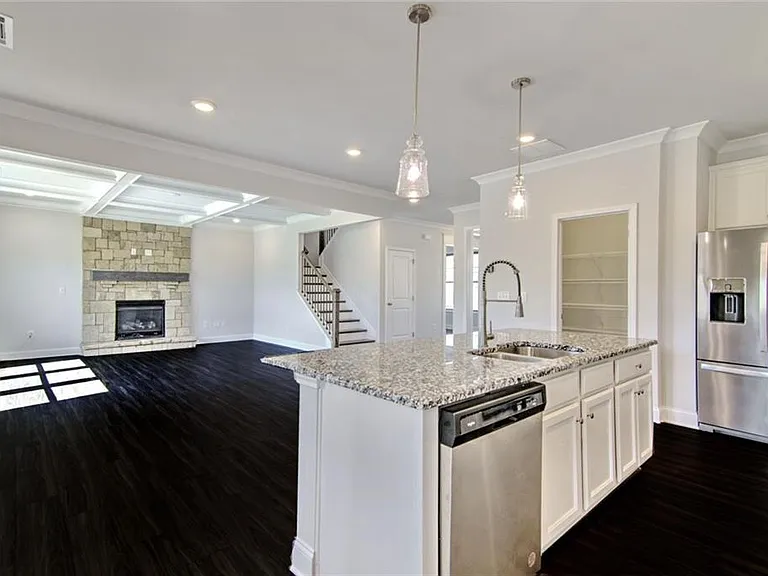 7107 Branch Creek Cv — Photo 21