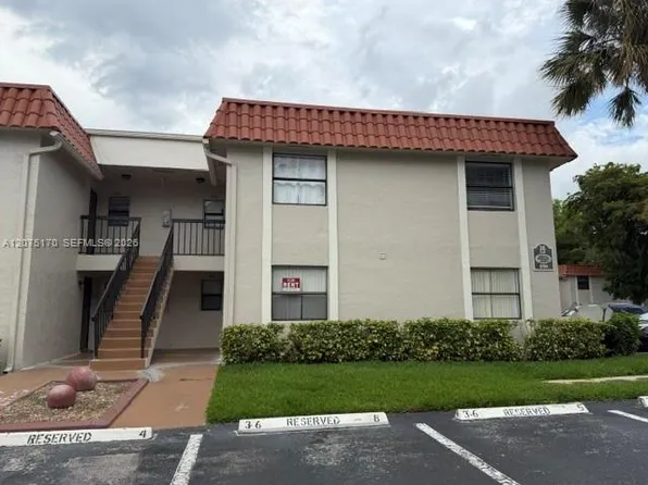 9704 Hammocks Blvd APT 104, Miami, FL 33196