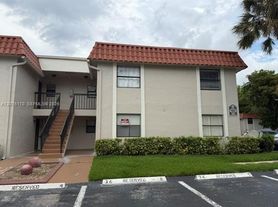 9704 Hammocks Blvd, Miami, FL