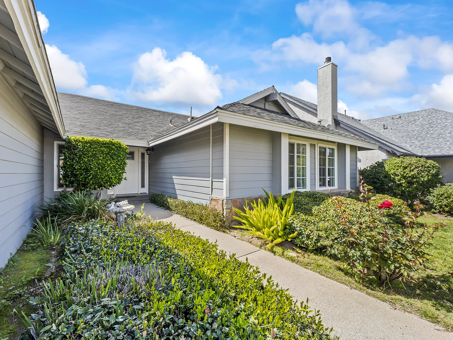 4 bed, 1935 sqft, $5,000 — Photo 2