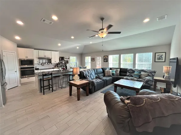 21522 Horseshoe Loop, Leander, TX 78645
