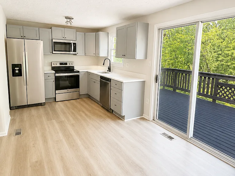3056 N Dale Ln — Photo 4