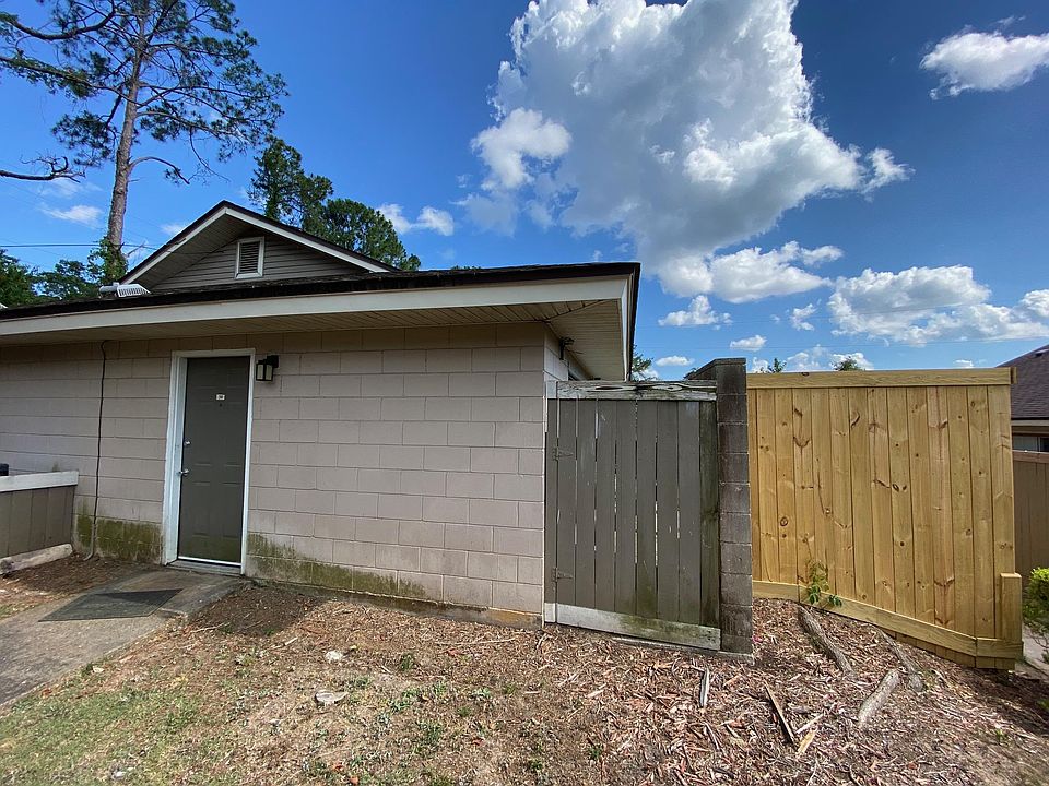 1st image of 2241 W Pensacola St APT 30