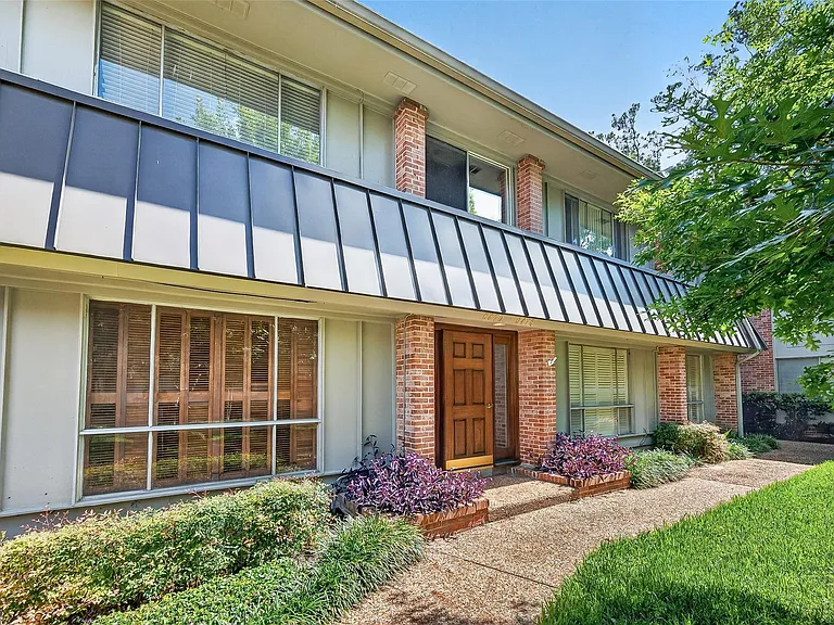 6470 Bayou Glen Rd #6470 — Photo 1