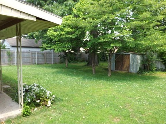 3rd image of 2989 Chippewa Dr