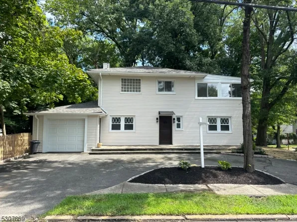 180 Kinderkamack Rd, Hillsdale Boro, NJ 07675
