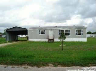 1134 Doree Dr, Marion, TX 78124