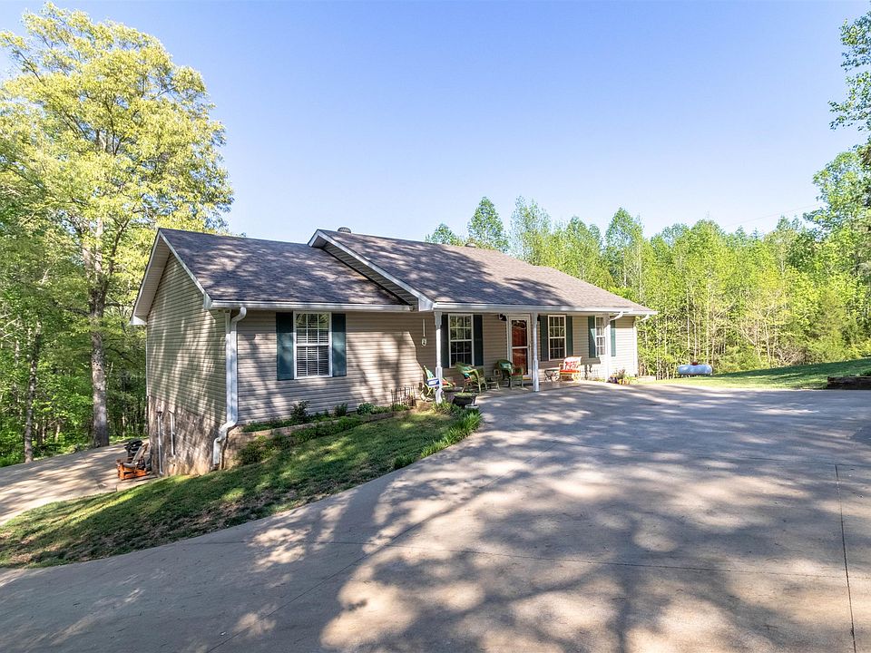 1st image of 135 Southgate Ln