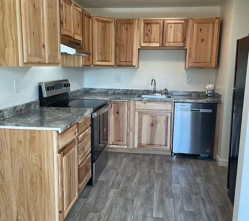 1st image of 404 27th St SE #19-17
