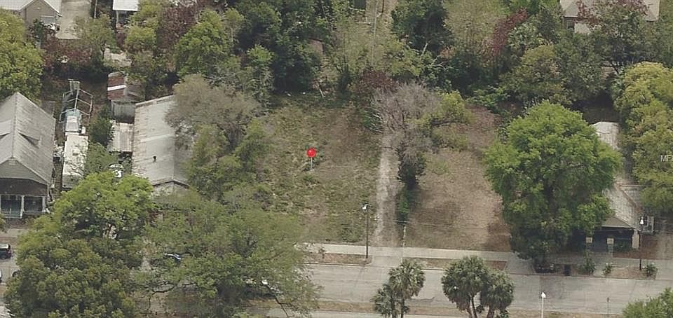 2nd image of 911 E 12th Ave