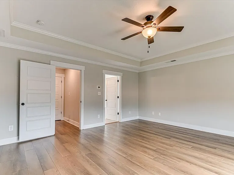 419 Barrow Ln — Photo 15