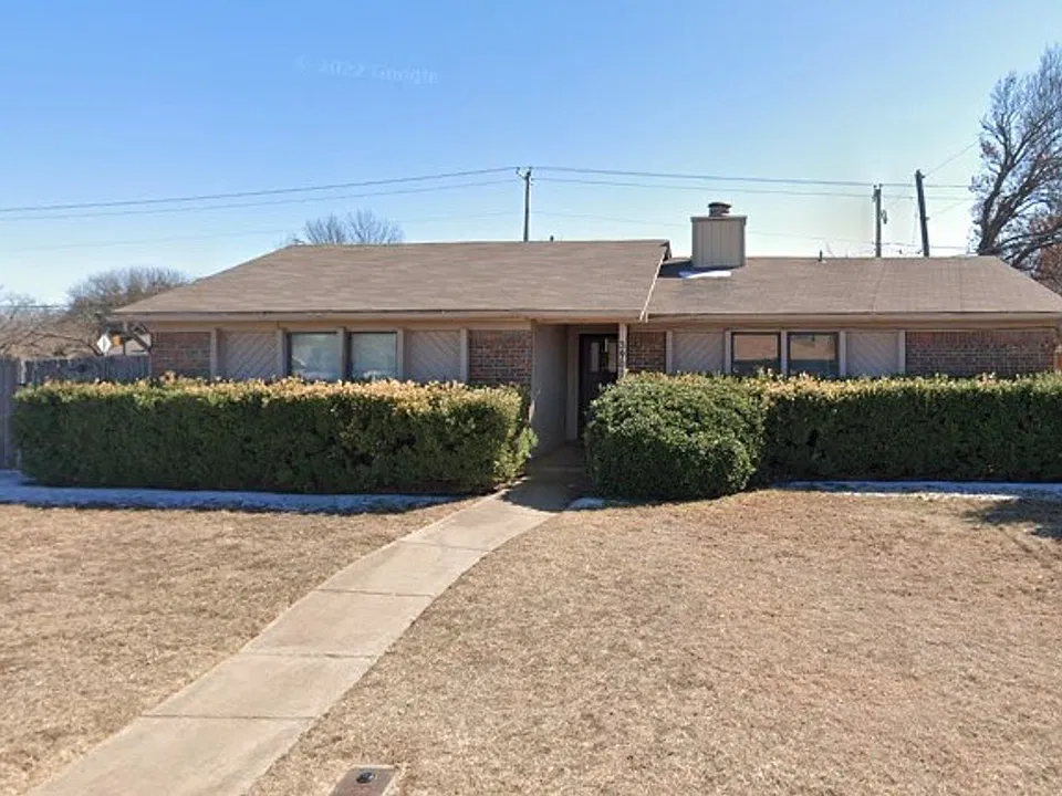 3901 Windhaven Rd