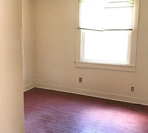 5th image of 906 Norman St