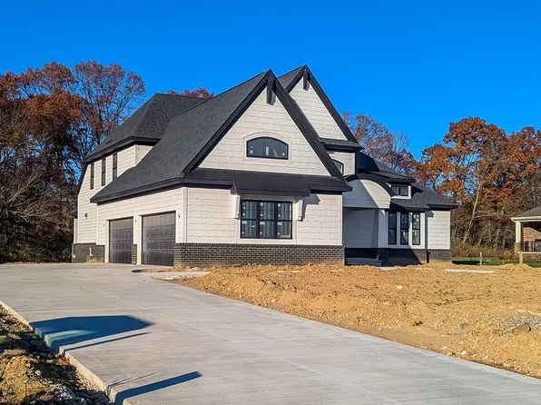 7331 Mulberry Dr, Washington, MI 48095