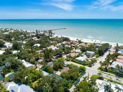 1037 Gulf Shore Blvd S, Naples, FL, 34102