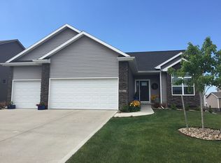 16023 Northpark Dr, Urbandale, IA 50323