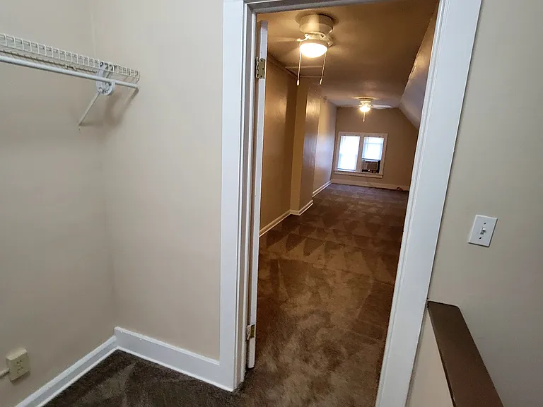 2266 Grandview Ave — Photo 56