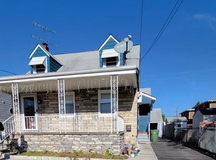 610 Lindegar St, Linden, NJ 07036