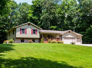 9547 Hunt Rd NE, Saint Louisville, OH 43071