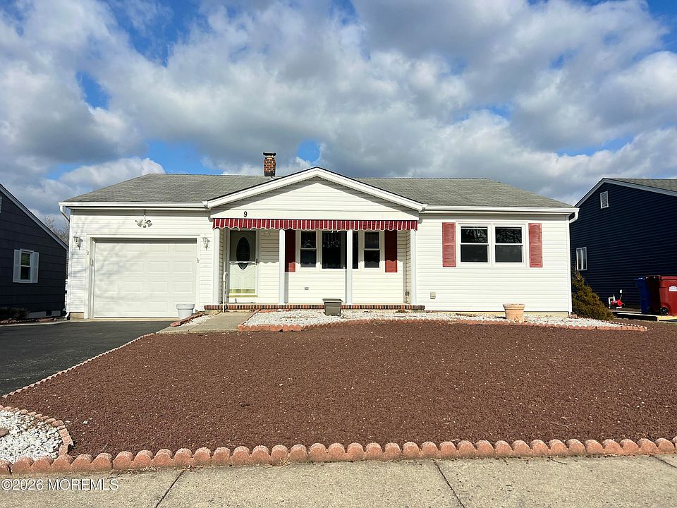 1st image of 9 Westport Dr