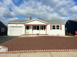9 Westport Dr, Toms River, NJ 08757