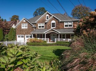146 Nassau Rd, Huntington, NY 11743