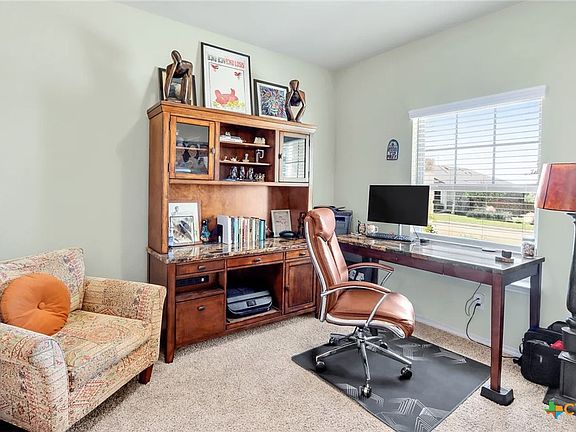 2nd image of 1642 Ranch