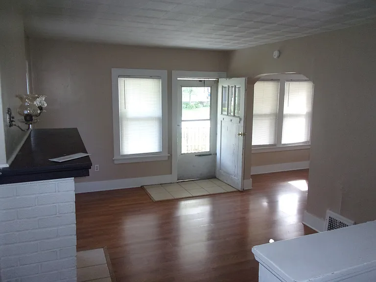2874 Bailey Rd — Photo 10