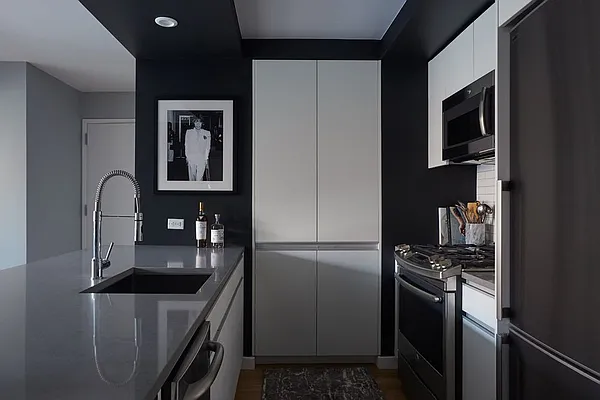 Rented by REAL New York | media 40