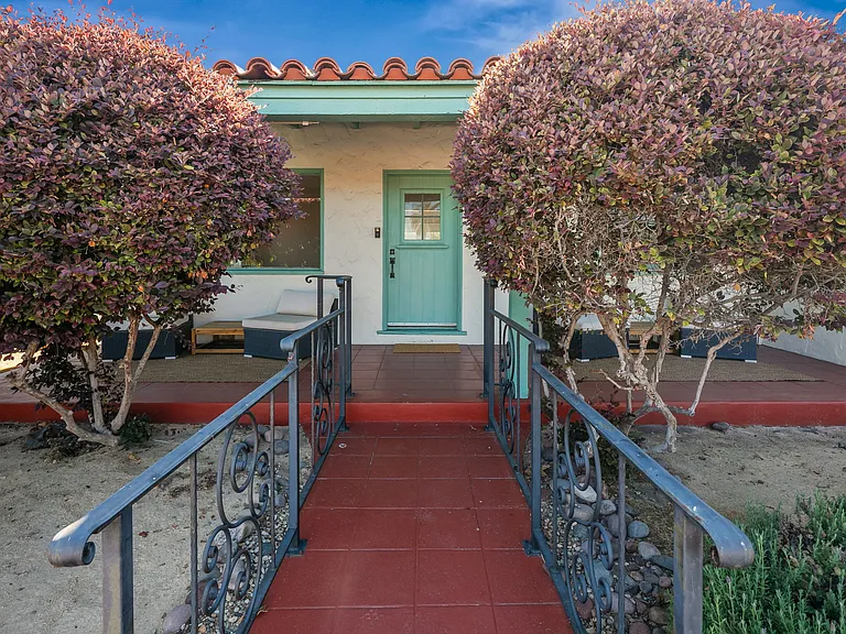 4804 Biona Dr — Photo 46